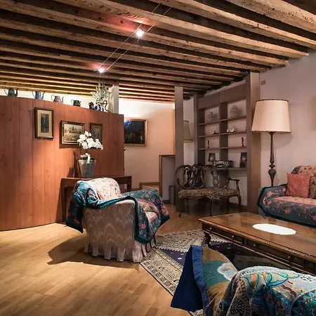 Fenice Apartament *